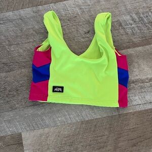 Tiger Friday Chevron Top: Fiji: CM